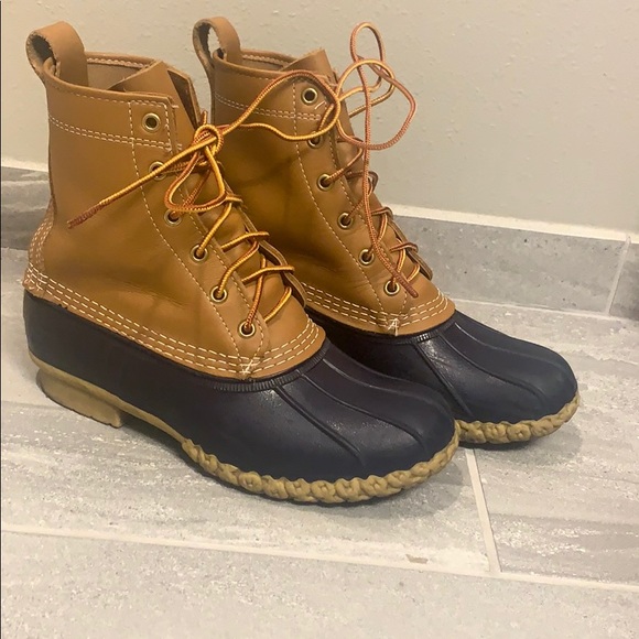 LL Bean Boots- Like New size 9 - Picture 1 of 5